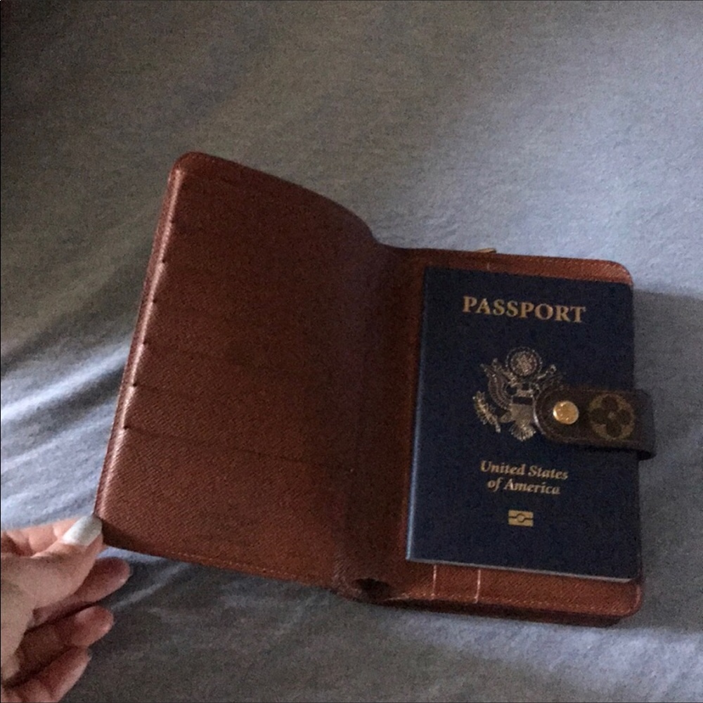 LouisVuitton porte papier zippe - Picture 5 of 8